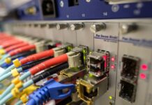 Instalace Singlemode nebo Multimode? Jaké vlákno zvolit pro rychlejší datový přenos? Když IT manager tvrdí, že multi je více než single. optické kabely